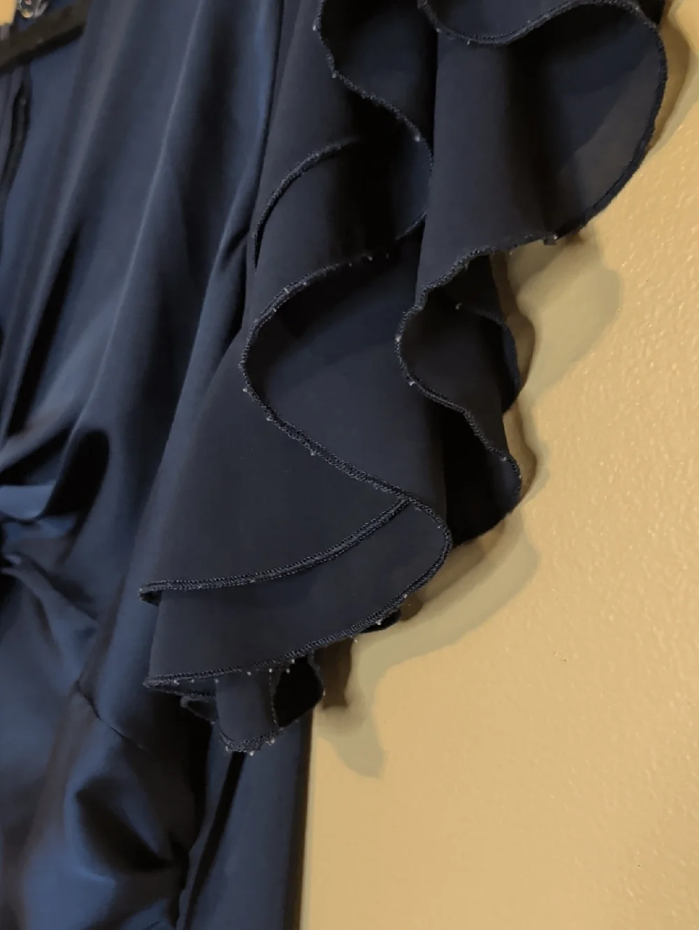 Petal & Pup • Nova Flutter Sleeve Midi Dress Navy Size XL - Picture 7 of 16